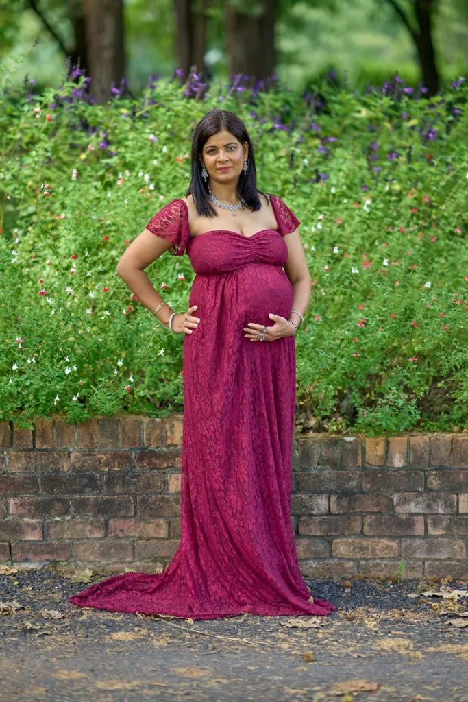 Pregnant woman posing during outdoor maternity session at Fagan Park Dural